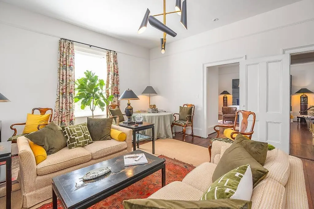 Cathedral View Apartment - House On Taylor Square-1