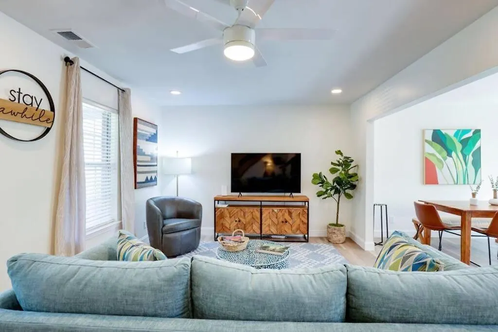 Contemporary Stylish Home Btw Dwtn Savannah&Tybee!-1
