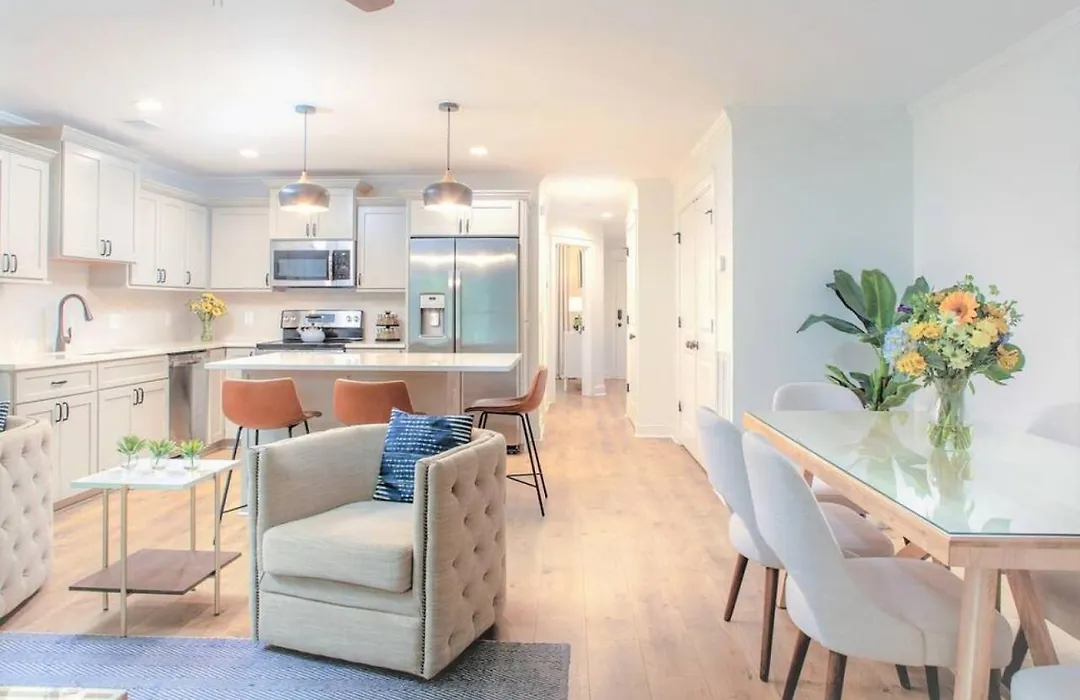 Magnolia Garden - Ground Level, Easy Parking-1