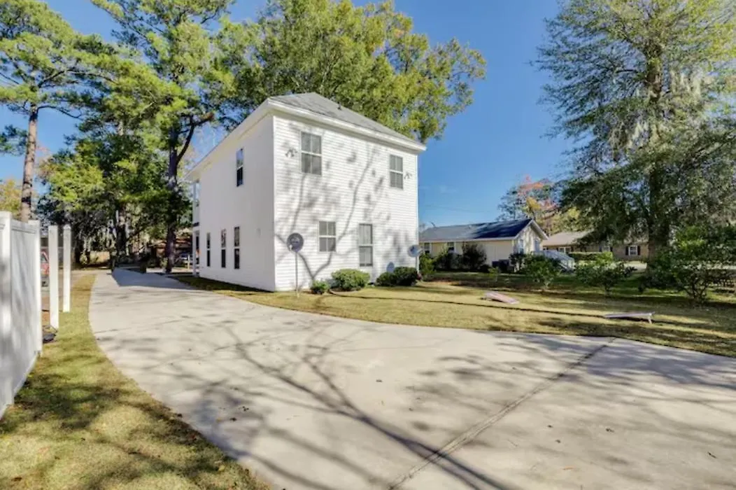 Honey, I'M Home Near Savannah - Seen On Hgtv-1