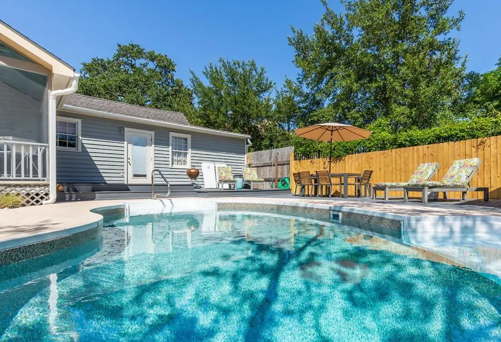 Frogtown Cottage-1