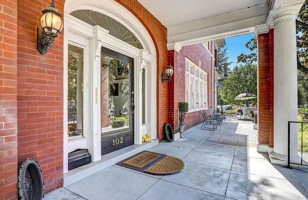 Drayton Place 1B-1