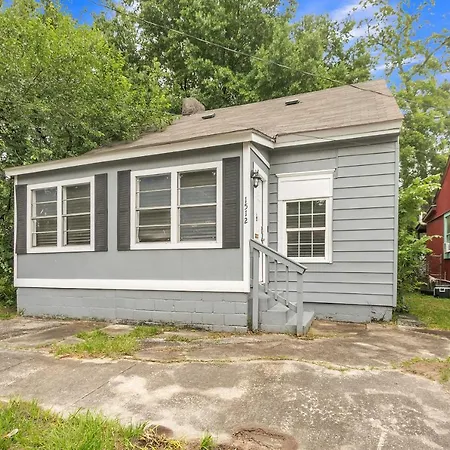 Cozy Charming Two-Story Home Great For Long Stays Home-3
