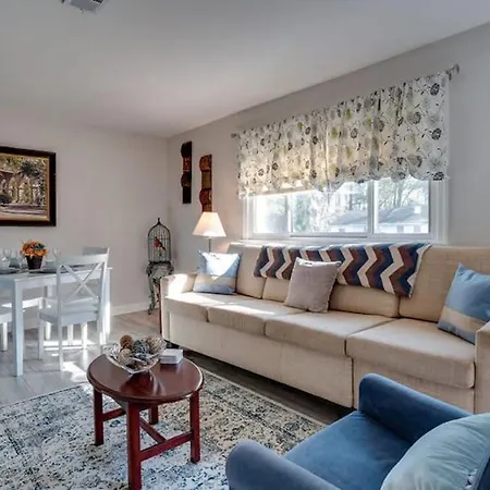 Garden City Delight-Less Than 5 Miles From Downtown!-3
