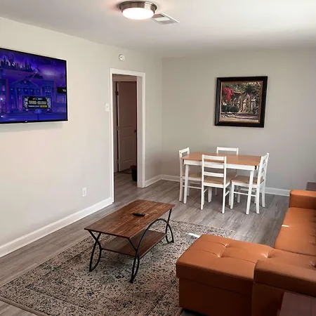 Garden City Delight-Less Than 5 Miles From Downtown!-2